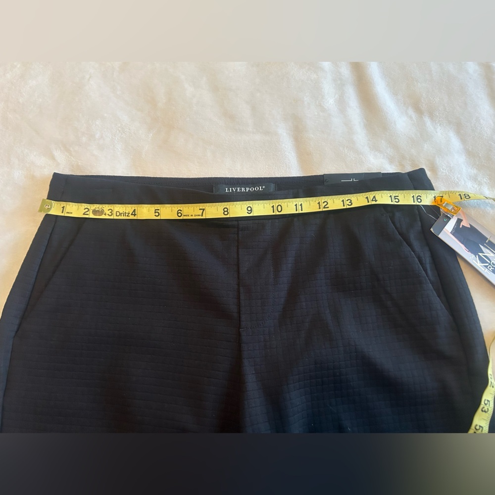 NWT Liverpool Tyler Textured Black Trousers with Elastic Waist Sz 10/30 - Picture 9 of 10